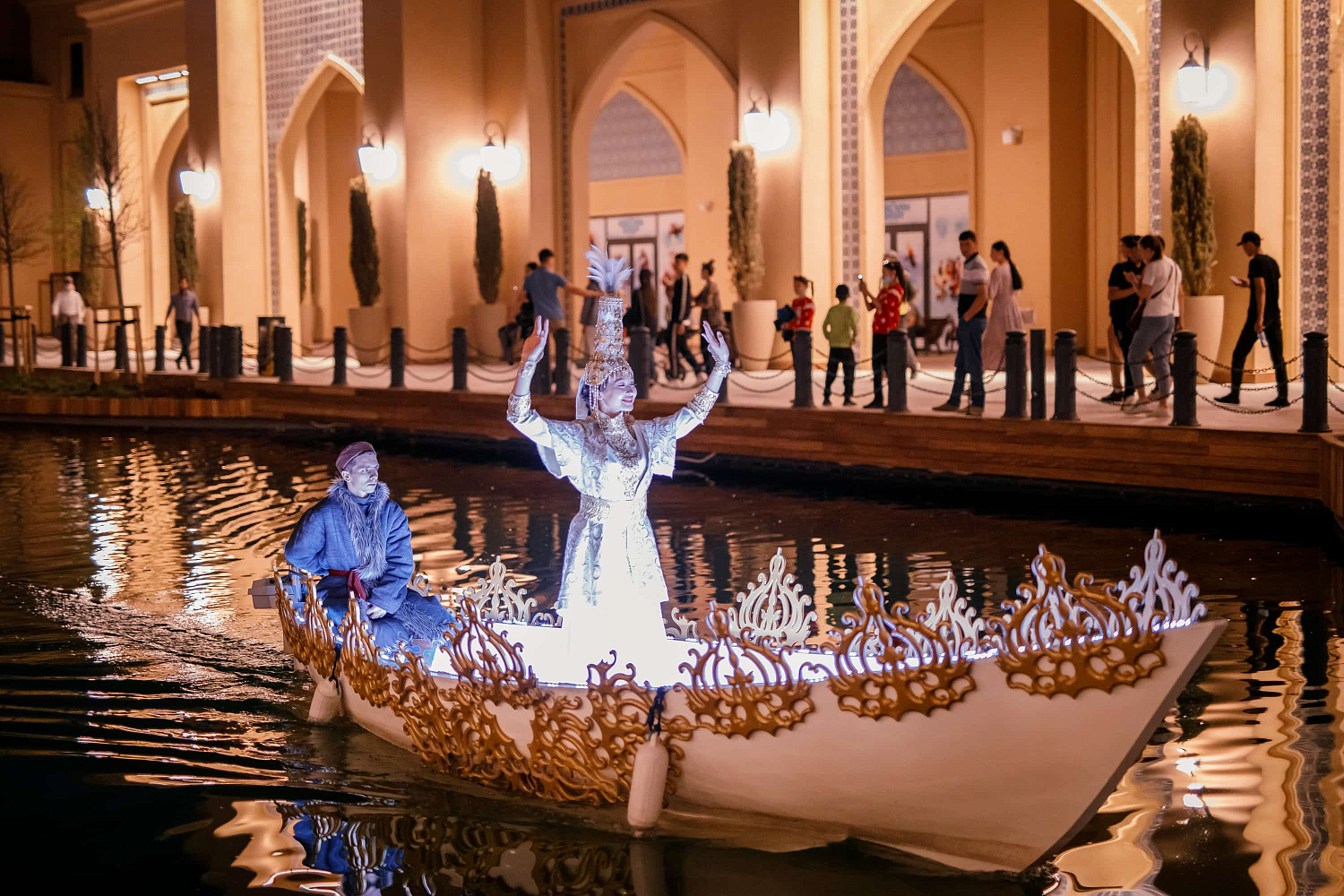 Қайықтағы шоулар