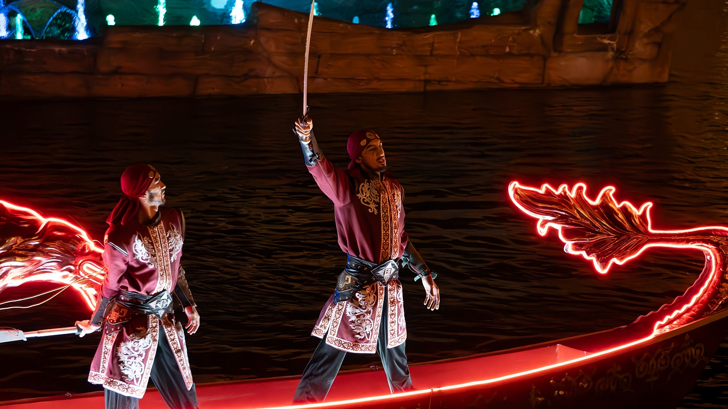 Шоу "ТОМИРИС" на воде